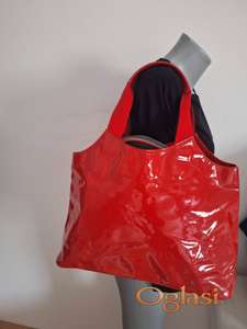 tasna za plazu Vomen sikret